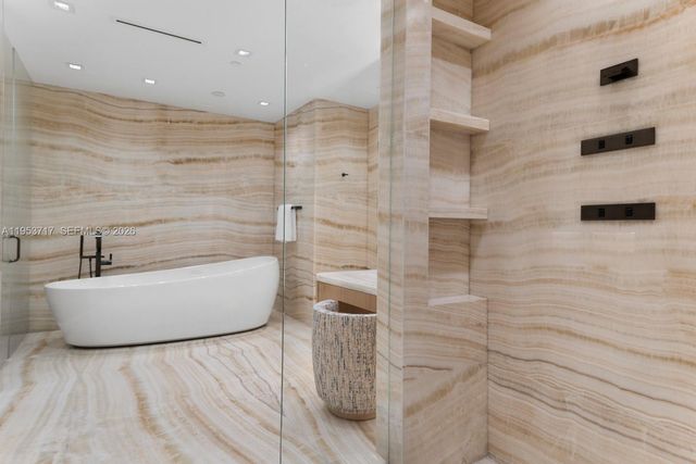 18501 Collins Ave 3704, Sunny Isles Beach, FL 33160