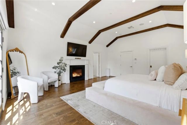 4469 Stern Ave, Sherman Oaks, CA 91423