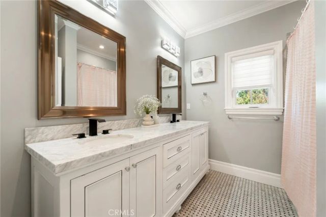 4469 Stern Ave, Sherman Oaks, CA 91423