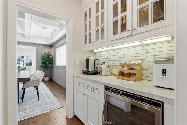 4469 Stern Ave, Sherman Oaks, CA 91423