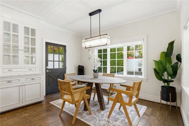 4469 Stern Ave, Sherman Oaks, CA 91423