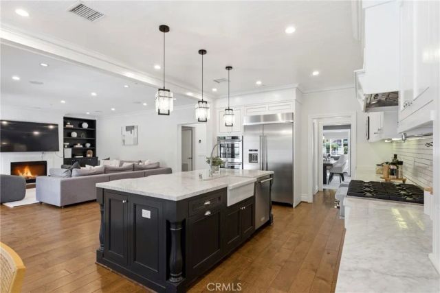 4469 Stern Ave, Sherman Oaks, CA 91423