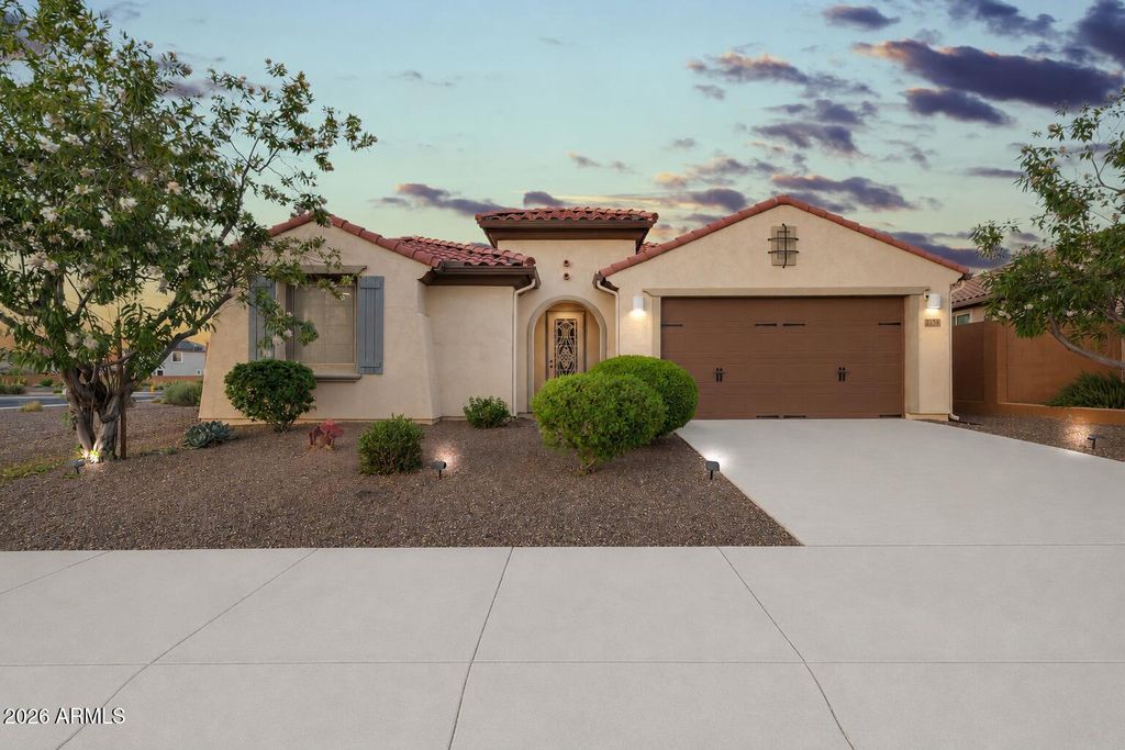 Image 1 of property listing at 21375 N 260th Drive, Buckeye, AZ 85396