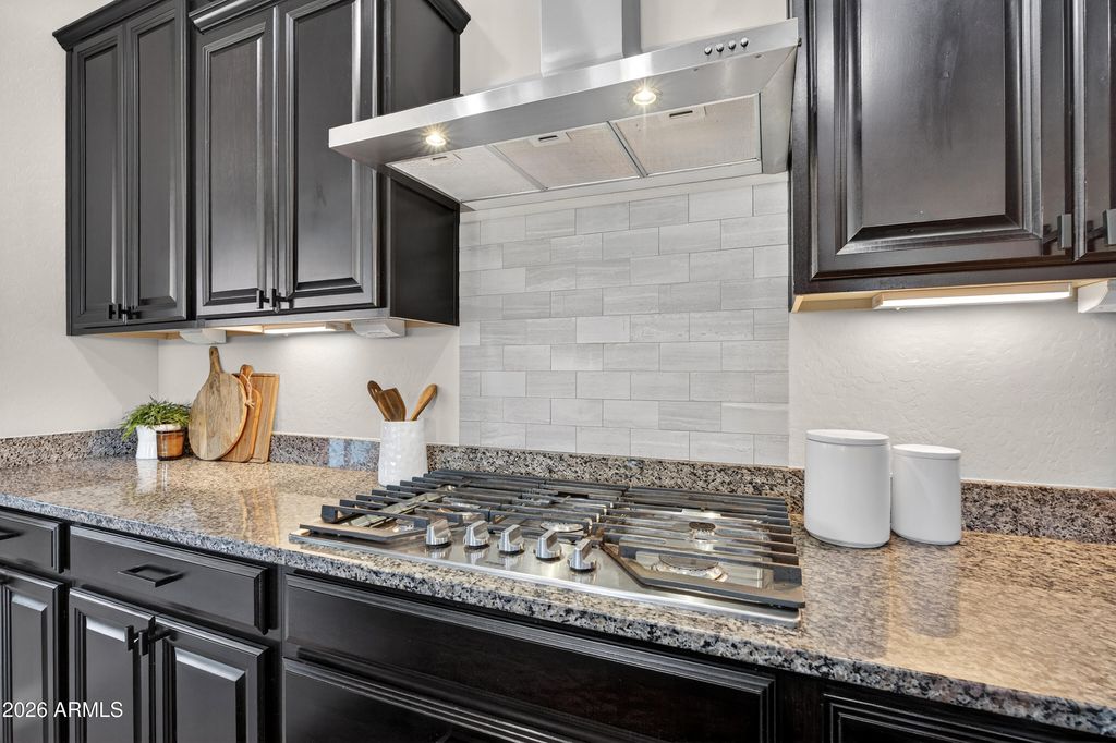 Image 20 of property listing at 21375 N 260th Drive, Buckeye, AZ 85396