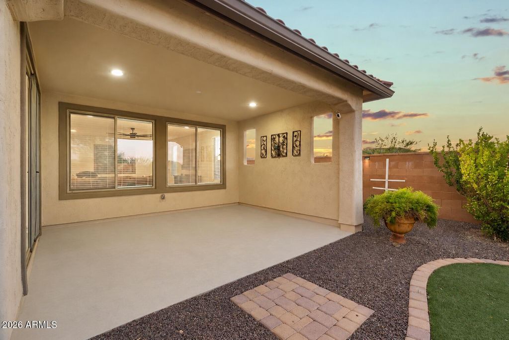 Image 37 of property listing at 21375 N 260th Drive, Buckeye, AZ 85396