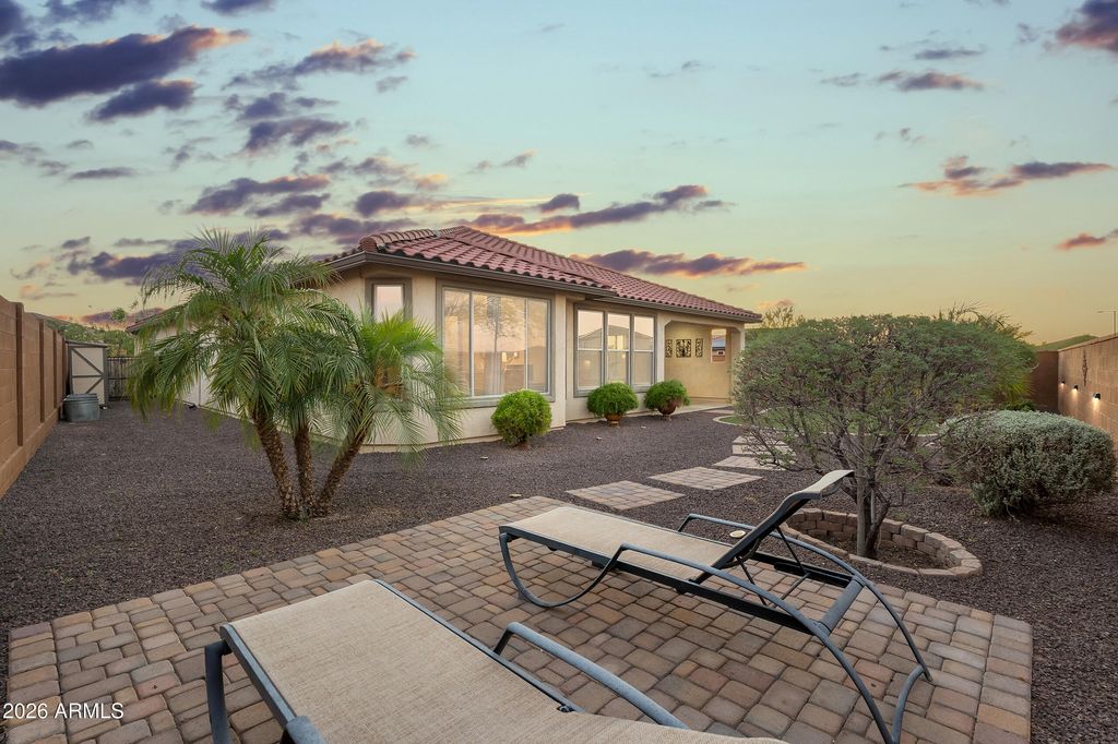 Image 39 of property listing at 21375 N 260th Drive, Buckeye, AZ 85396