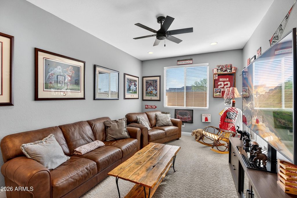 Image 8 of property listing at 21375 N 260th Drive, Buckeye, AZ 85396