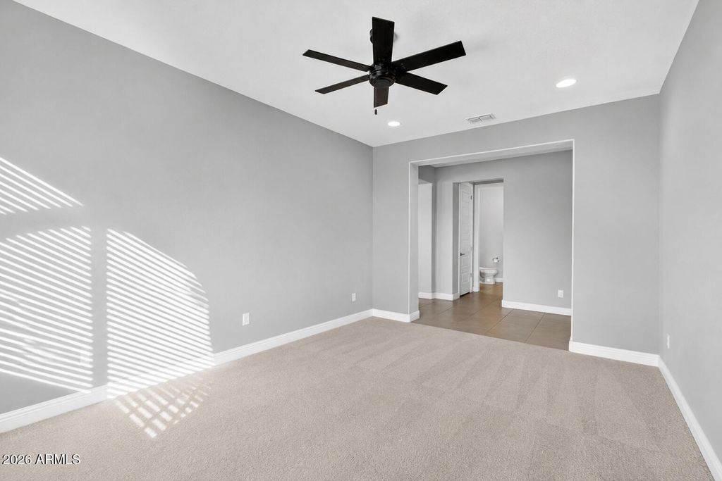 Image 9 of property listing at 21375 N 260th Drive, Buckeye, AZ 85396