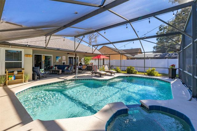 1737 QUEEN PALM DRIVE, Apopka, FL 32712