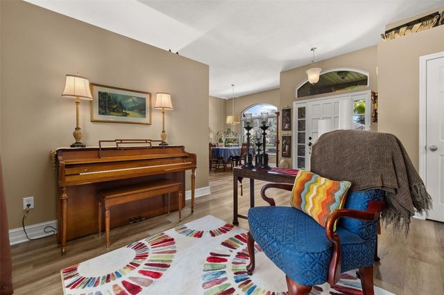 1737 QUEEN PALM DRIVE, Apopka, FL 32712