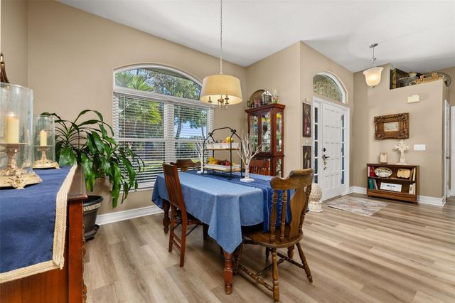 1737 QUEEN PALM DRIVE, Apopka, FL 32712