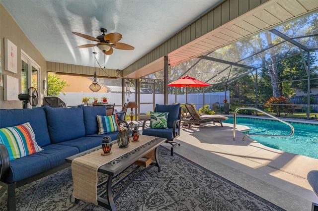 1737 QUEEN PALM DRIVE, Apopka, FL 32712