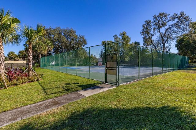 1737 QUEEN PALM DRIVE, Apopka, FL 32712