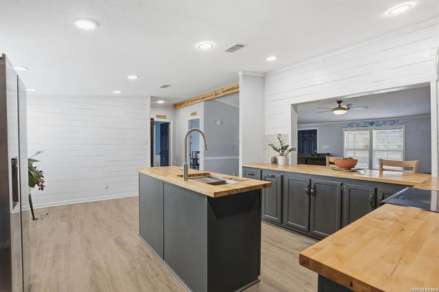 113 County Road 5631, Castroville, TX 78009