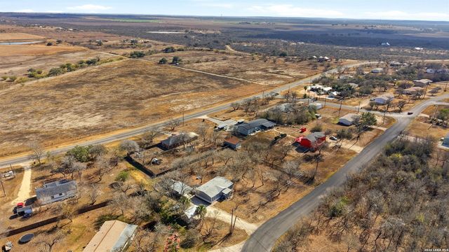 113 County Road 5631, Castroville, TX 78009