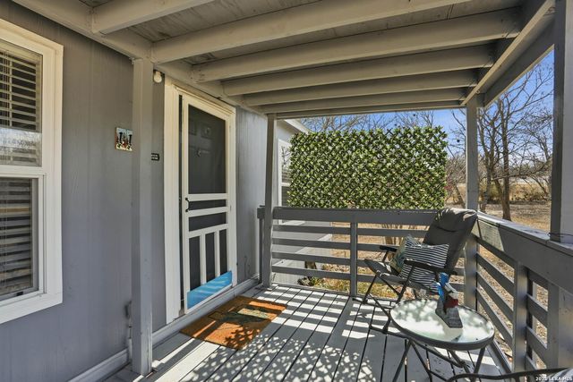 113 County Road 5631, Castroville, TX 78009