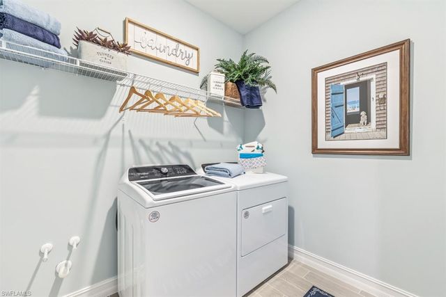 18220 WATER CROSSING DR, North Fort Myers, FL 33917