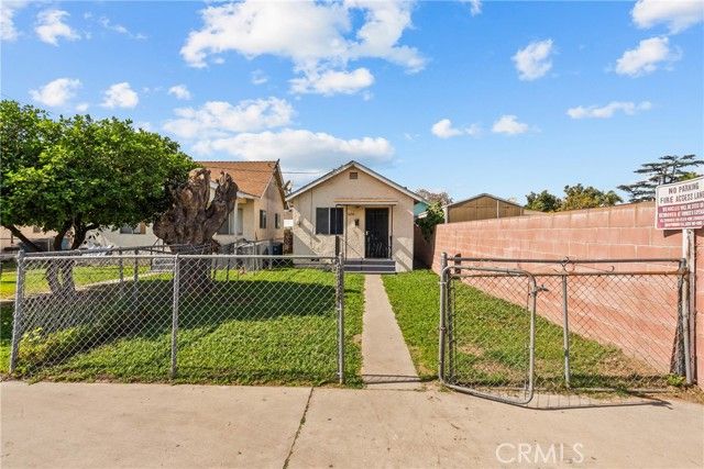 4123 Clara, Cudahy, CA 90201