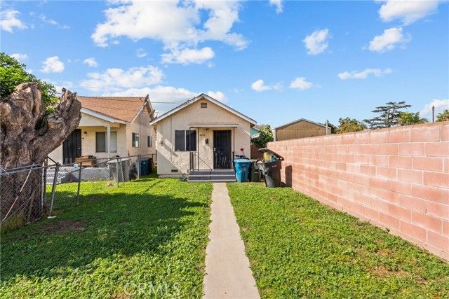 4123 Clara, Cudahy, CA 90201