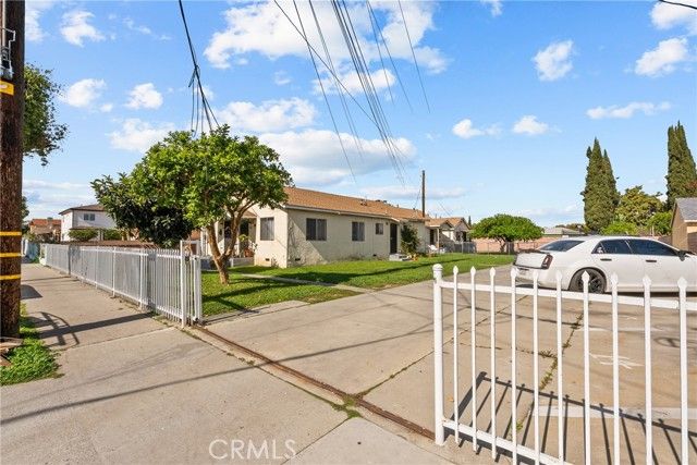 4123 Clara, Cudahy, CA 90201