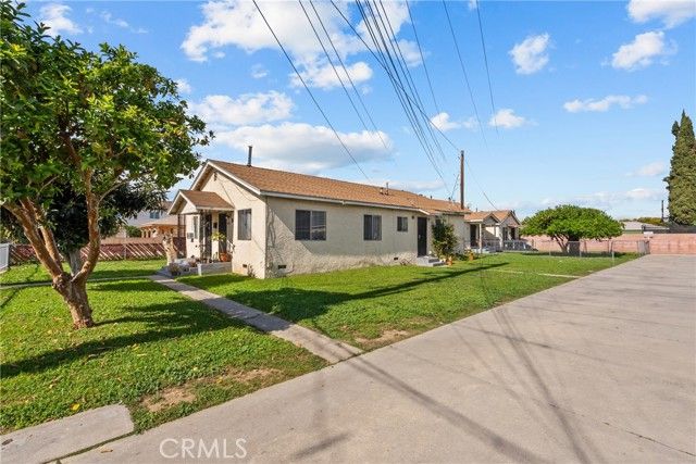 4123 Clara, Cudahy, CA 90201