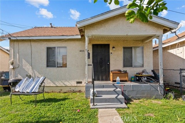4123 Clara, Cudahy, CA 90201