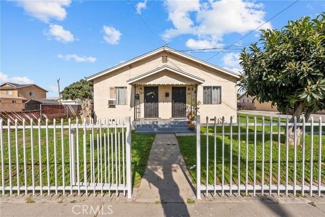 4123 Clara, Cudahy, CA 90201