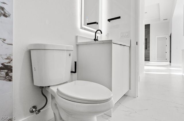 306 SW 26th AVE, Cape Coral, FL 33991