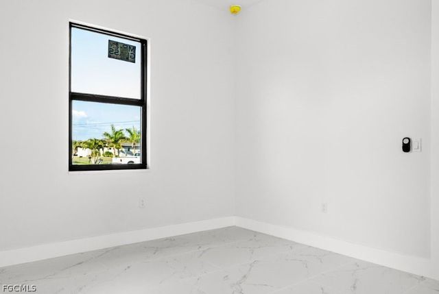 306 SW 26th AVE, Cape Coral, FL 33991