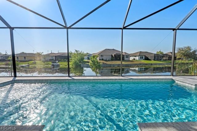 306 SW 26th AVE, Cape Coral, FL 33991