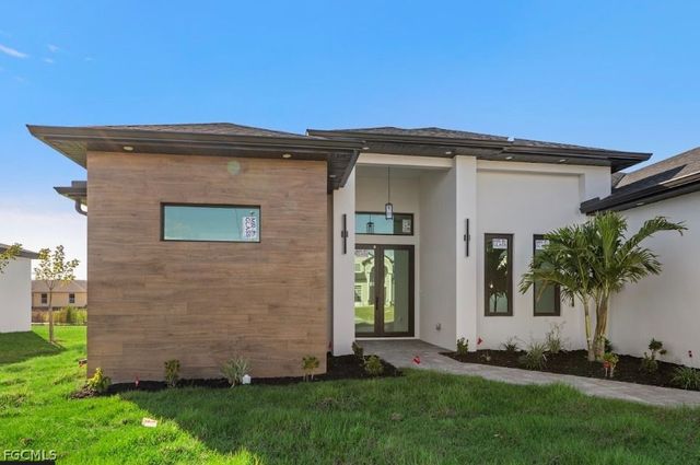 306 SW 26th AVE, Cape Coral, FL 33991