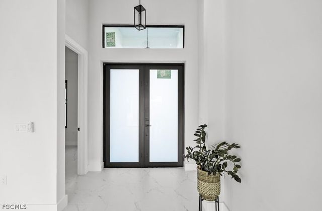 306 SW 26th AVE, Cape Coral, FL 33991