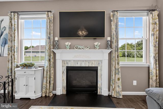 48 E DEHART AVE, Clayton, NJ 08312