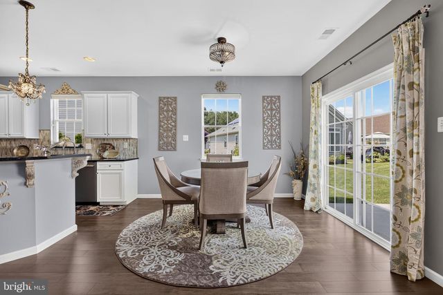 48 E DEHART AVE, Clayton, NJ 08312