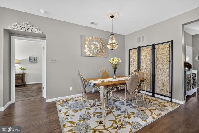 48 E DEHART AVE, Clayton, NJ 08312