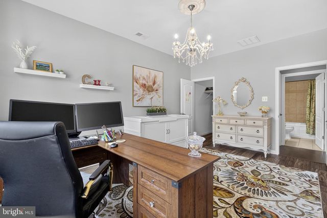 48 E DEHART AVE, Clayton, NJ 08312