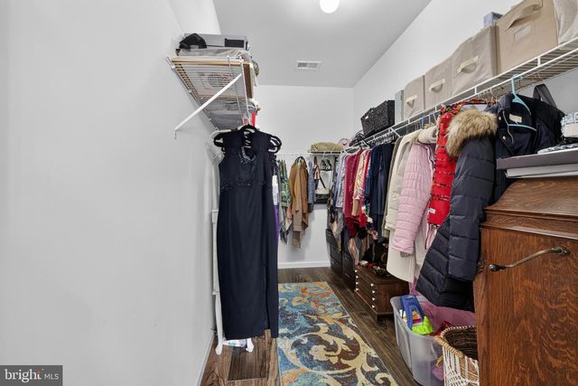 48 E DEHART AVE, Clayton, NJ 08312