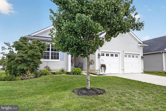 48 E DEHART AVE, Clayton, NJ 08312