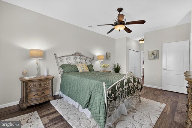 48 E DEHART AVE, Clayton, NJ 08312