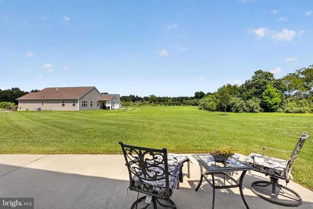 48 E DEHART AVE, Clayton, NJ 08312