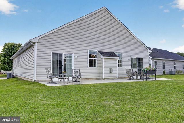 48 E DEHART AVE, Clayton, NJ 08312