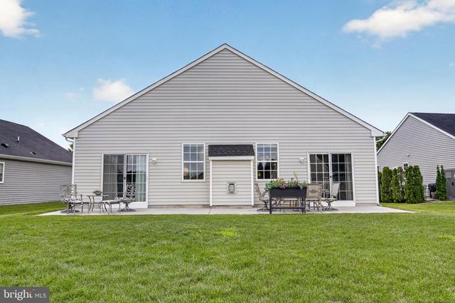 48 E DEHART AVE, Clayton, NJ 08312