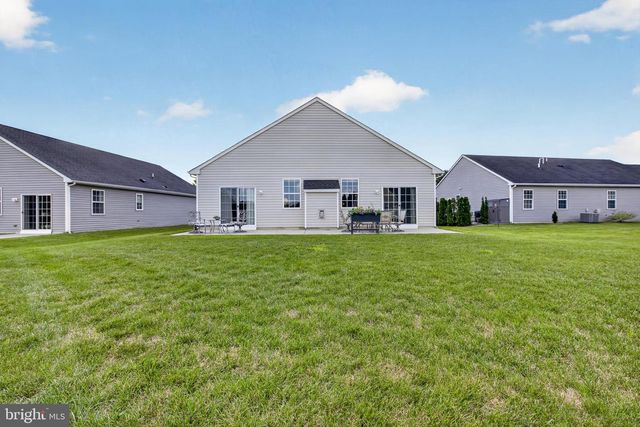 48 E DEHART AVE, Clayton, NJ 08312