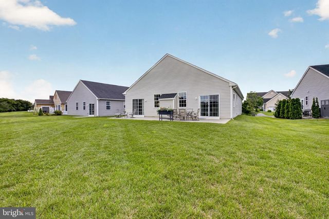48 E DEHART AVE, Clayton, NJ 08312