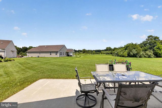 48 E DEHART AVE, Clayton, NJ 08312