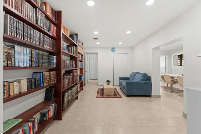 1101 NE 4th Court, Hallandale Beach, FL 33009