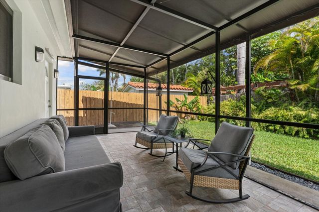 1101 NE 4th Court, Hallandale Beach, FL 33009