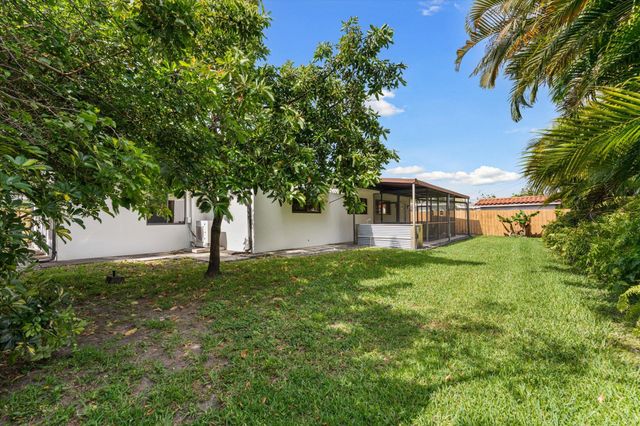 1101 NE 4th Court, Hallandale Beach, FL 33009