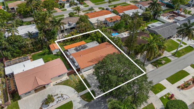 1101 NE 4th Court, Hallandale Beach, FL 33009