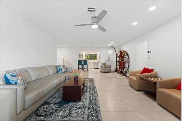 1101 NE 4th Court, Hallandale Beach, FL 33009